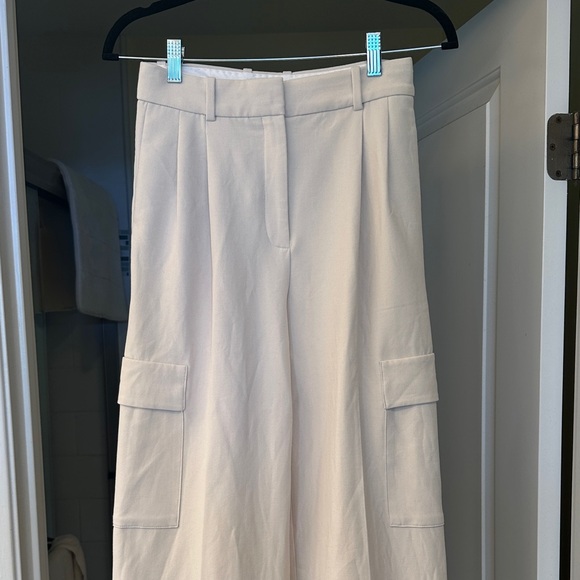 Aritzia Babaton Cargo Dress Pants - Picture 4 of 8